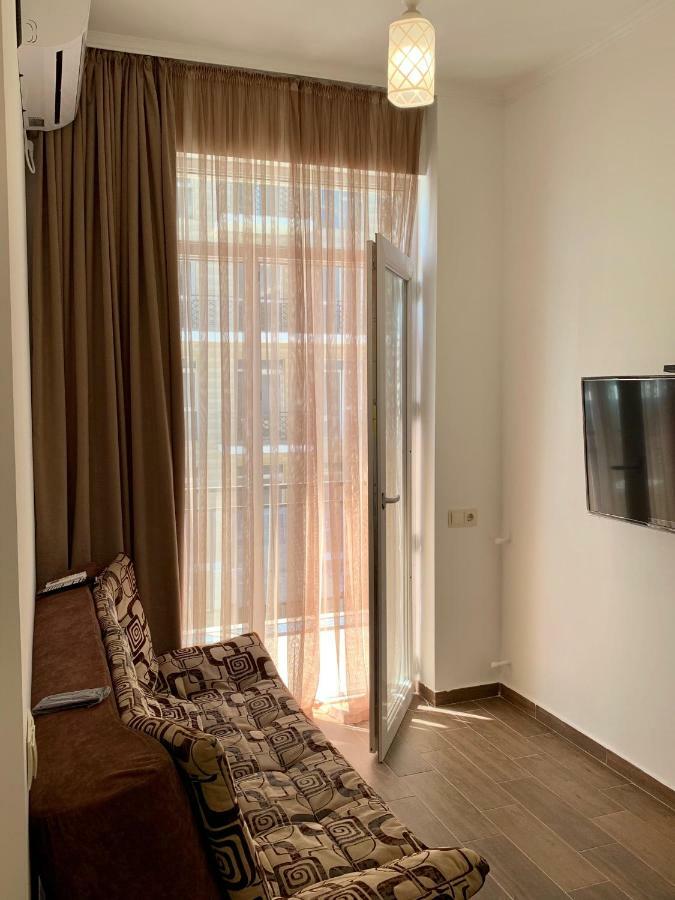 Apartments Kristo Батуми Экстерьер фото